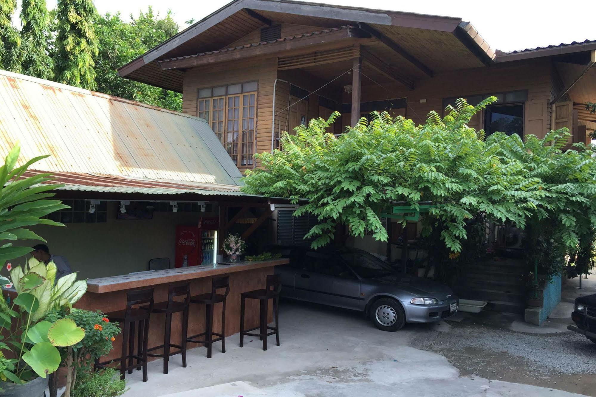 Siriwan Guesthouse Chiang Mai Luaran gambar