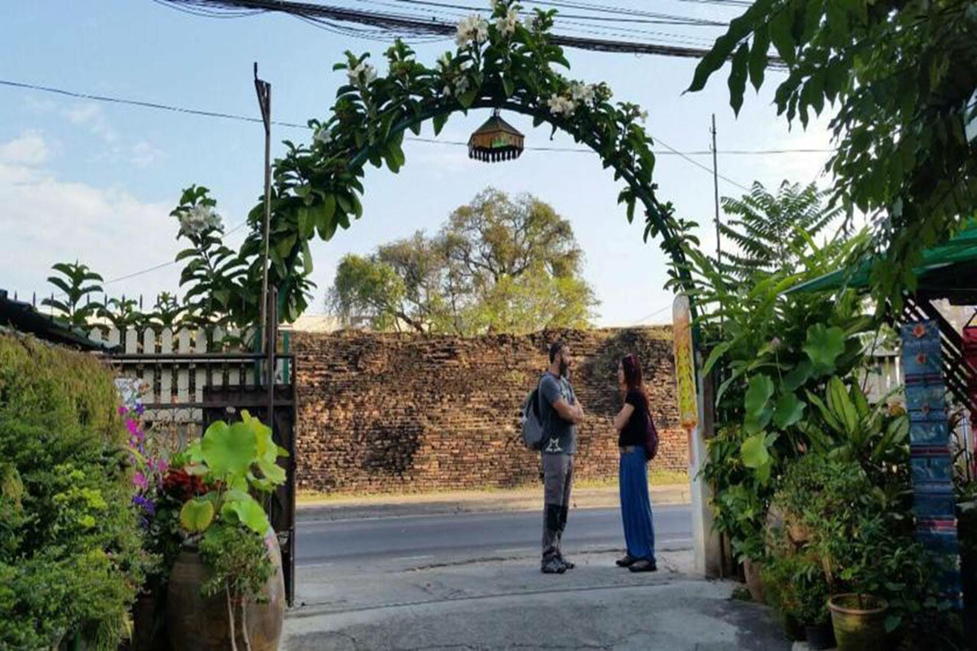 Siriwan Guesthouse Chiang Mai Luaran gambar