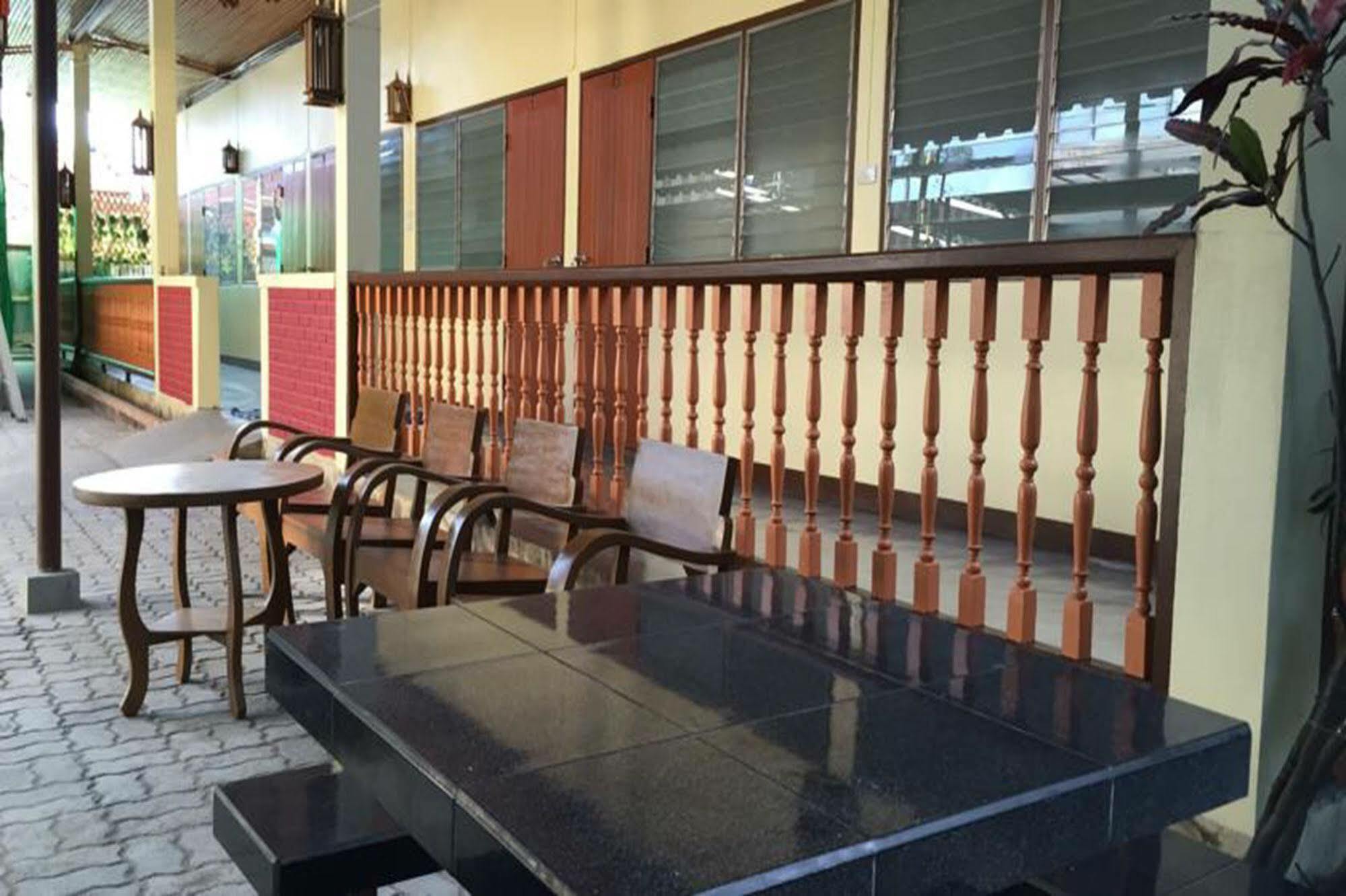 Siriwan Guesthouse Chiang Mai Luaran gambar